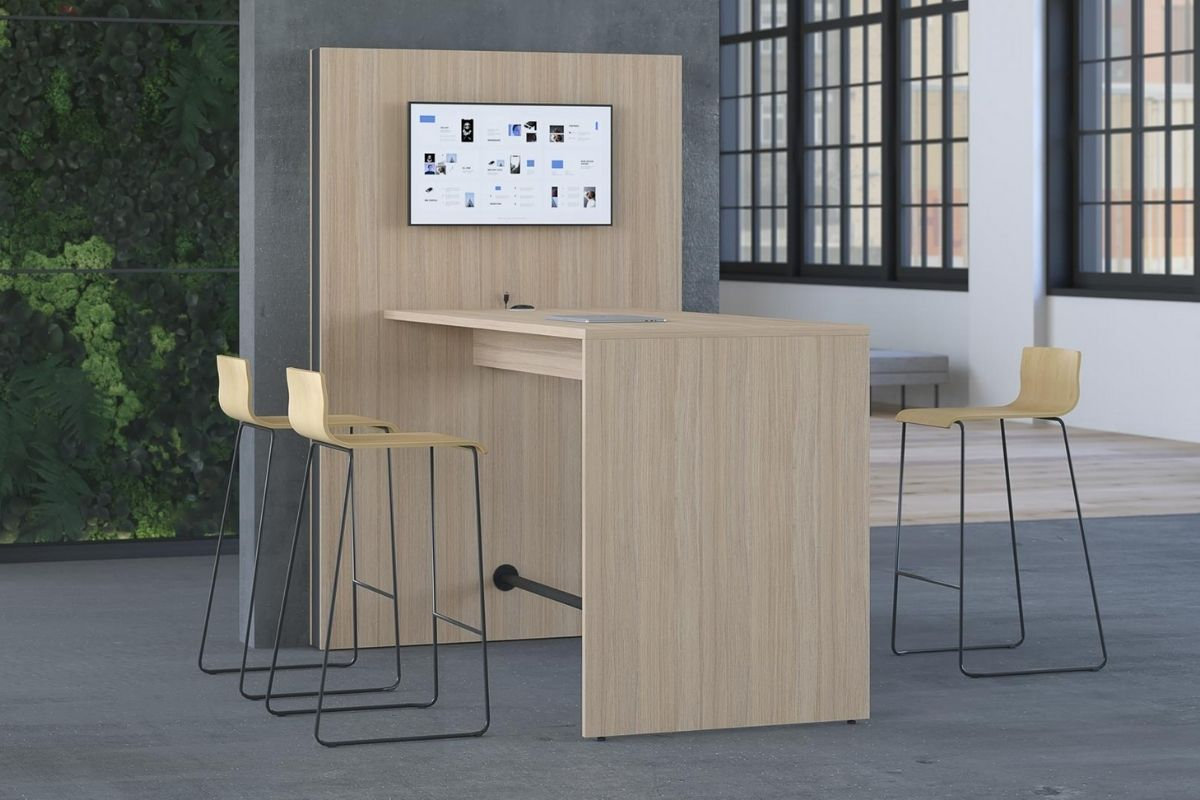 media-wall-meeting-table